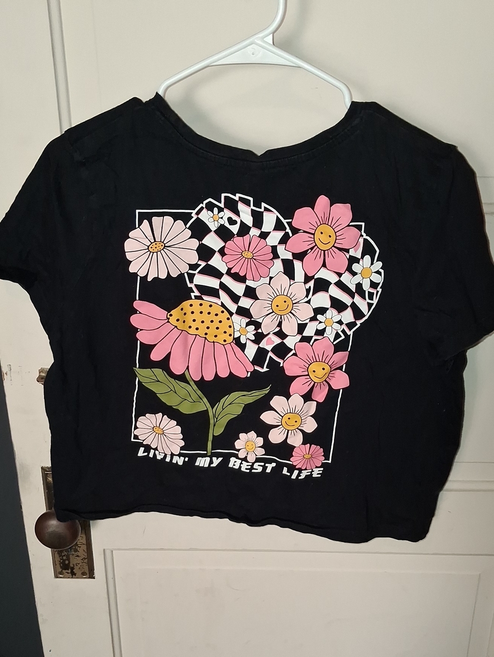 Teens Cropped Black Tee with Pink Smiley Flowers